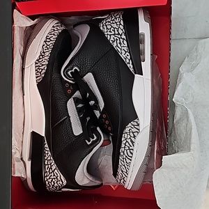 Air Jordan 3 Retro OG size 12